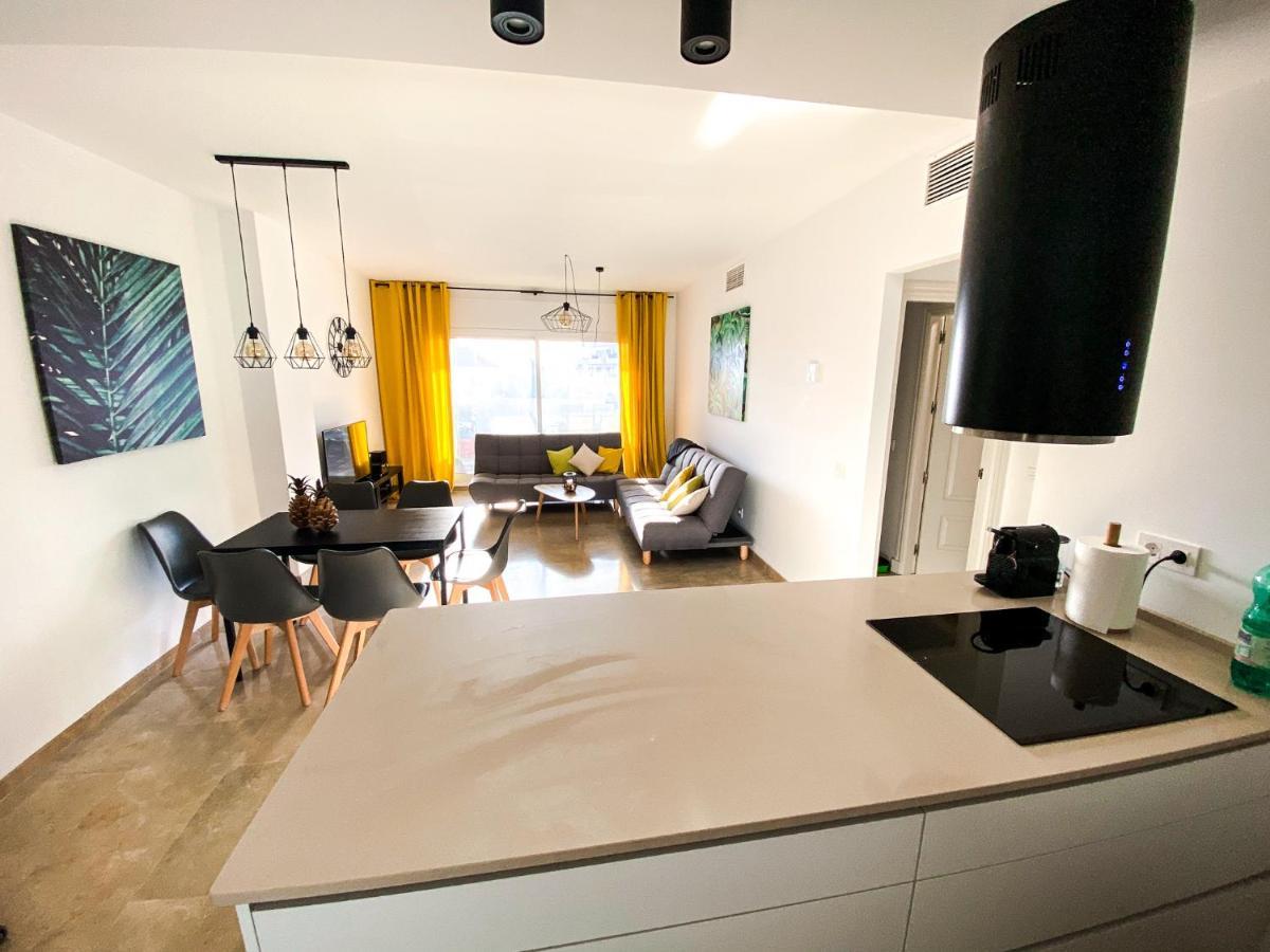 Beautiful New Apartment With Sea View Castillo de Sabinillas Buitenkant foto