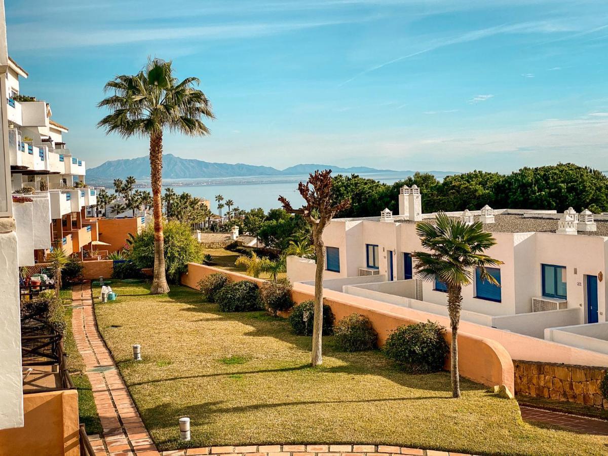 Beautiful New Apartment With Sea View Castillo de Sabinillas Buitenkant foto