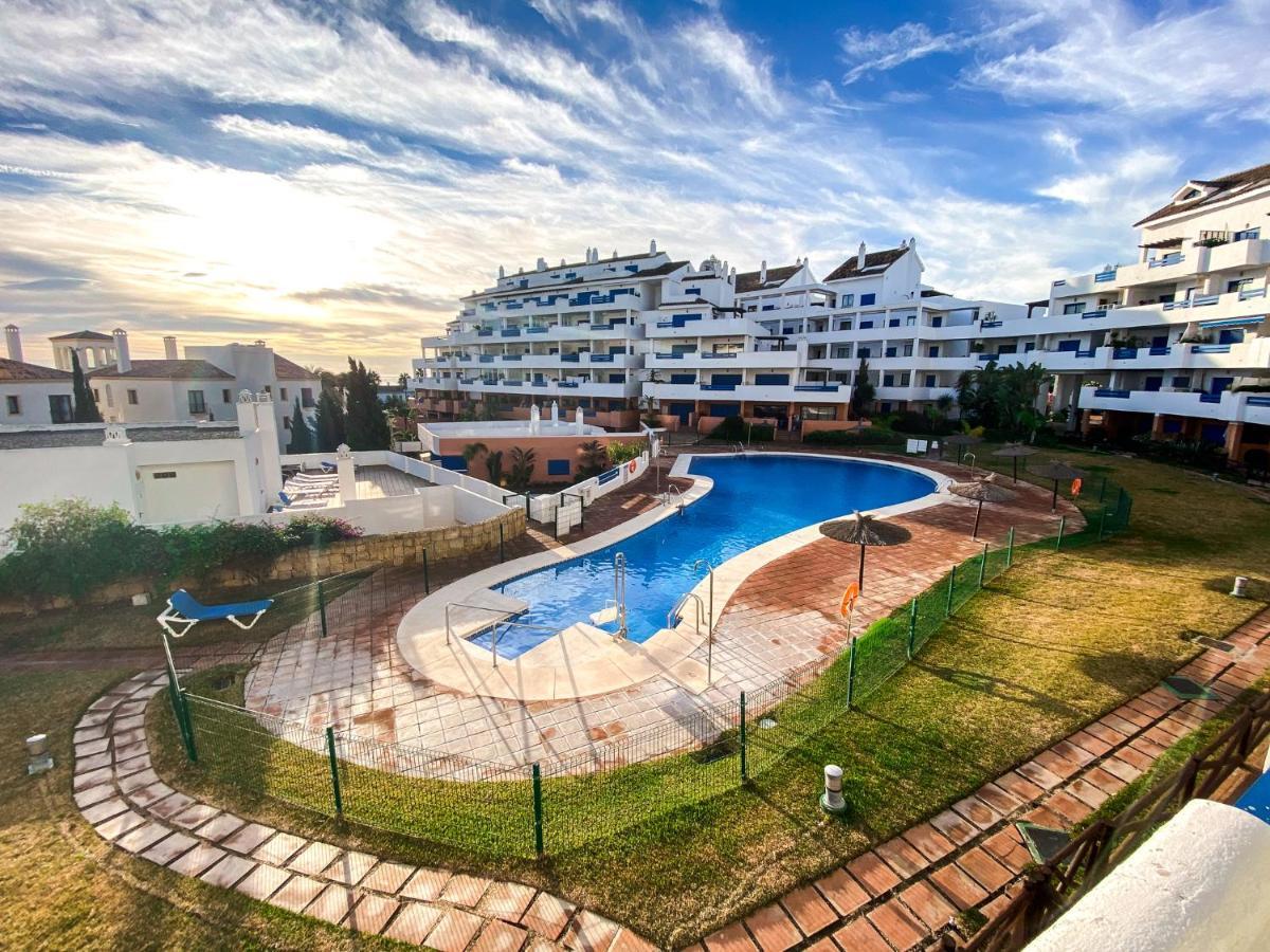 Beautiful New Apartment With Sea View Castillo de Sabinillas Buitenkant foto