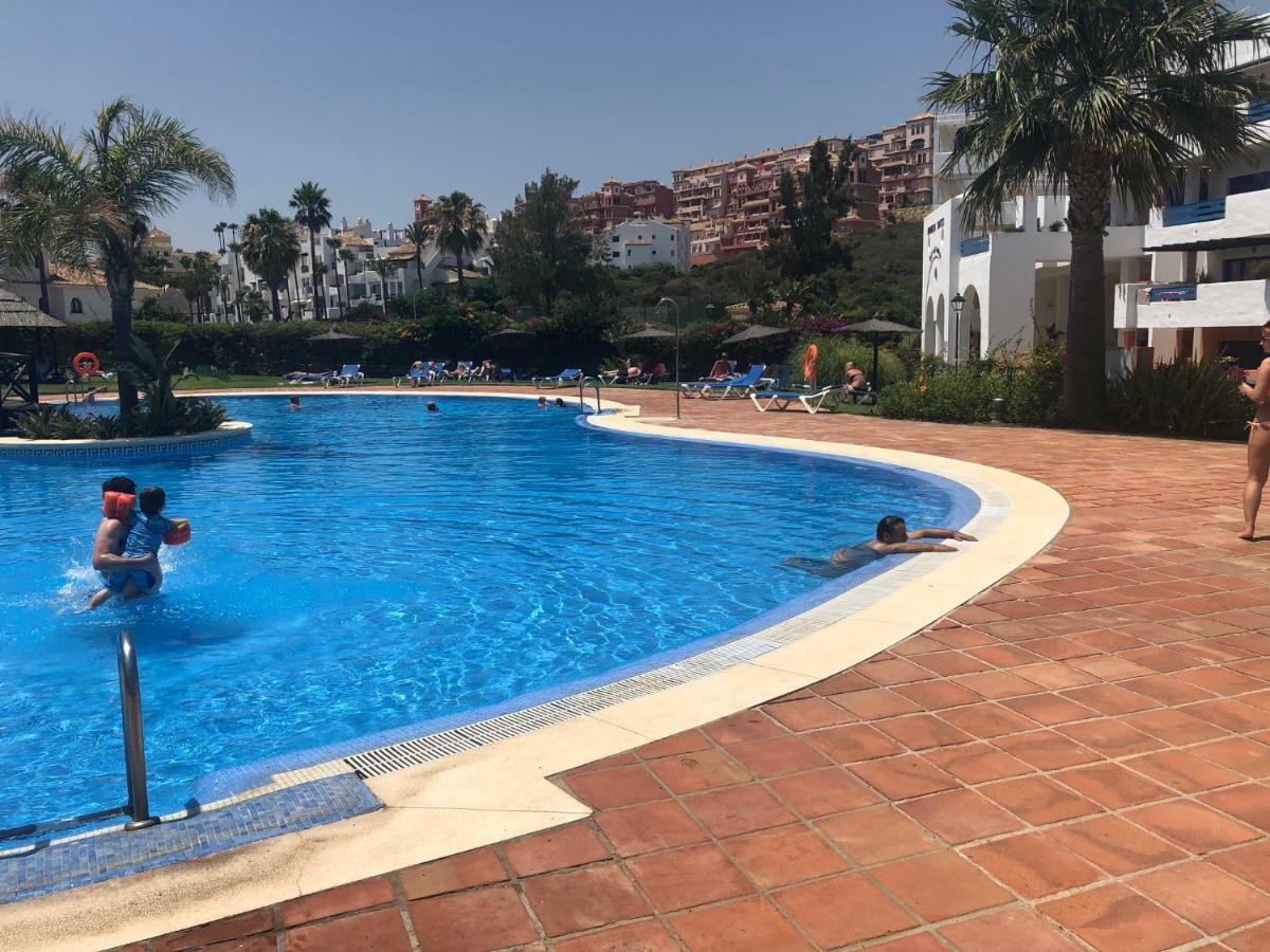 Beautiful New Apartment With Sea View Castillo de Sabinillas Buitenkant foto