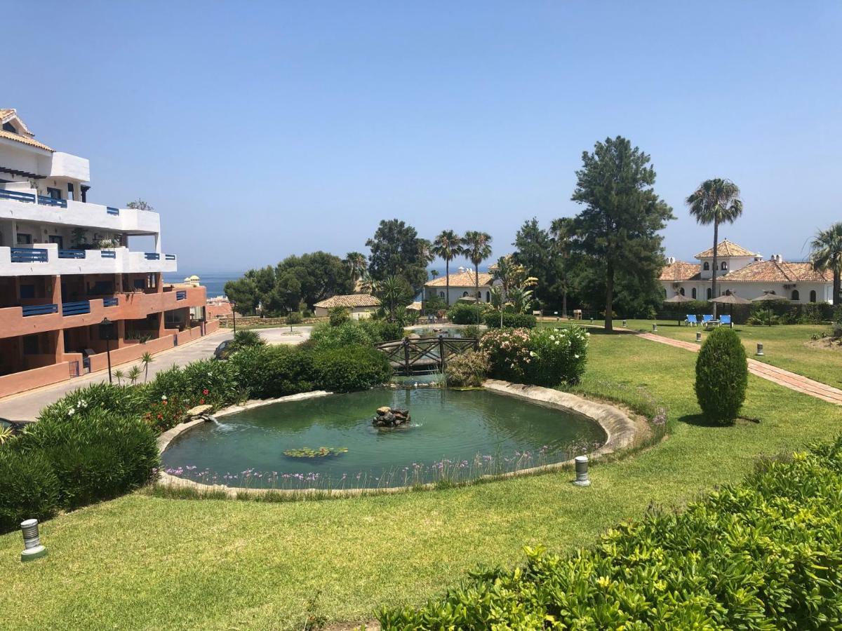 Beautiful New Apartment With Sea View Castillo de Sabinillas Buitenkant foto